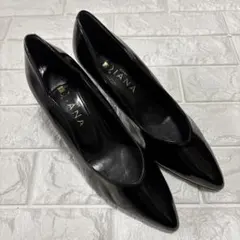 ポインテッドトゥ パンプス