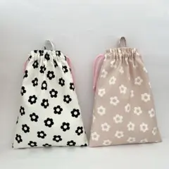 ハンドメイド巾着袋フック付き　25×20 給食袋　コップ袋　入園入学　お花