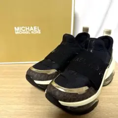 MICHAEL KORS マイケルコース オリンピアスリッポン エクストリーム MICHAEL KORS（マイケルコース）の「OLYMPIA スリッポン