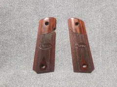 極美品！アルタモント SIG SAUER 1911 木製グリップ