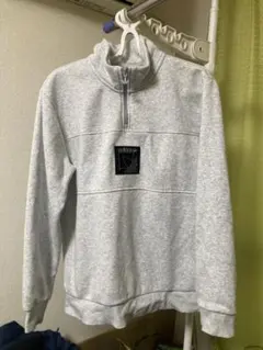 adidas アディダスオリジナル　ハーフジップ　グレー