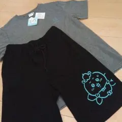 ちいかわグレーTシャツ・黒ショートパンツセット
