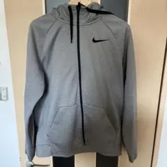 P*o様 NIKE ランニングウェア　サッカーウェア　Ｌサイズ