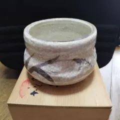 送料込【逢絢亭・新品】茶道具 七事式道具 聞香炉 白楽 貫入模様 丸形 松楽窯 送料込【逢絢亭・新品】茶道具 七事式道具 聞香炉 白楽 貫入模様 丸形