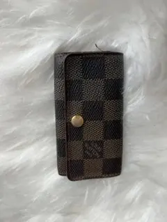 LOUIS VUITTON 四連鑰匙包