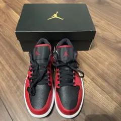 NIKE エアジョーダン1