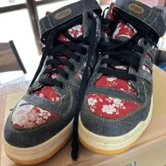 アディダス スニーカー24．5センチ