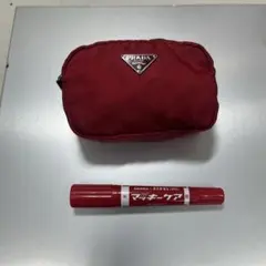 PRADA 赤 ナイロンポーチ 小型
