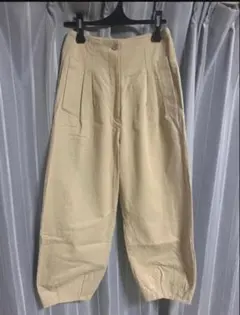 OHOTORO タックパンツ ベージュ 元値7280yen