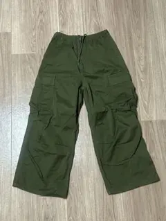 GU ワイドカーゴパンツ オリーブ L イージーパンツ 裾ドローコードミリタリー