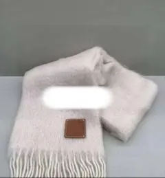 LOEWE モヘアマフラー ホワイトピンク　白ピンク