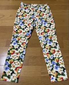 ウルトラ　ストレッチ　クロップド　レギンス　パンツ　M　ユニクロ　花柄