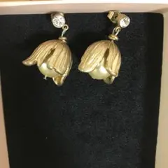 お花ピアス❤️ゴールド❤️パール　上品 美品