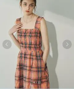 ユニテージ　シャーリングワンピース