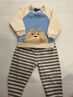 クマポケット付きスウェットとストライプパンツセット