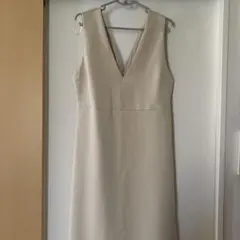 GU ベージュ Vネック ノースリーブ ロングワンピース