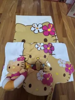 日焼けキティグッズセット ぬいぐるみ タオル 手鏡のサムネイル