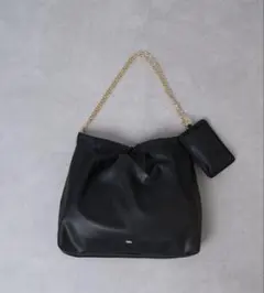 Chico チェーンショルダーBIGレザーバッグ 【新品・未使用】