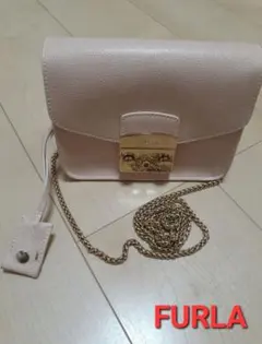 FURLA　ショルダーバッグのサムネイル