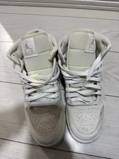 Air Jordan 1 Mid SE ジョーダン