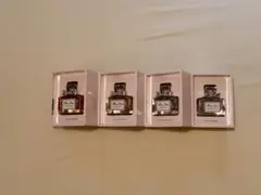 Miss Dior La Collection ミニ香水 4本セットのサムネイル