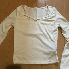 Dazy ホワイト Vネック 長袖 Tシャツ M