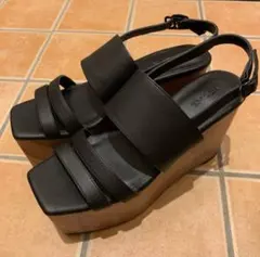 Item thumbnail for item 6e2eabae-07ea-4c8d-91de-f9b96f00fc7d