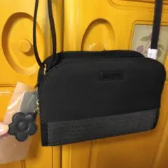 MARY QUANT 黒 ショルダーバッグ 新品未使用 デイジーチャーム付