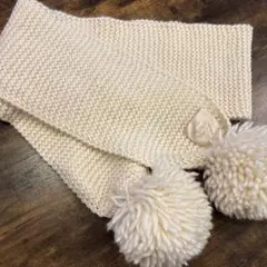 2026年最新】vivienne マフラー ボンボンの人気アイテム - メルカリ