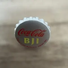 【コカコーラ ボトラーズジャパン】発足記念 社章バッジ 非売品 王冠デザイン