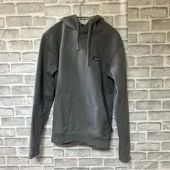 patagonia グレー フード付きパーカー 裏起毛