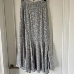 アースミュージックアンドエコロジー　マーメイドスカート ティアード 花柄　春夏