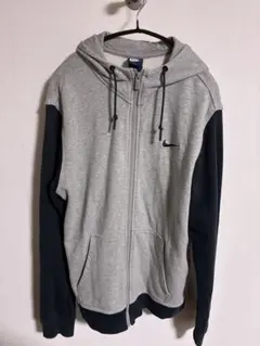 NIKEバイカラージップアップパーカーＬ