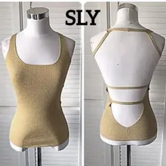 SLY スライ　y2k ゴールドラメニット　バックオープン　ニットタンクトップのサムネイル