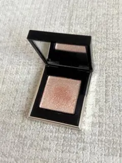 美品　SUQQU トーンタッチアイズ12 アイシャドウ　スック