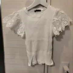 ZARA フリル付きホワイト五分袖Tシャツ