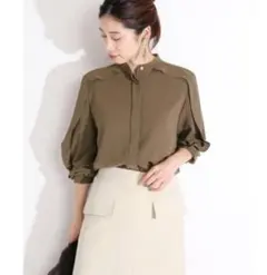 極美品☆VERMEIL par iena ジョーゼットフリルバンドカラーブラウスのサムネイル