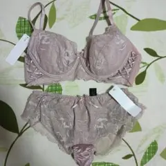 ブラジャーショーツセットc75 M