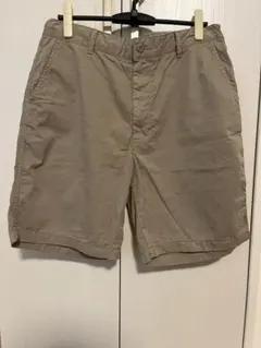 ユニクロ　ベージュ ショートパンツ バックポケット付き