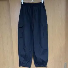 GU ブラックカーゴパンツ ウエストゴム付き