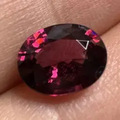 特大天然ロードライトガーネット　ルース　2.925ct