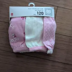 新品未使用　ユニクロ　女の子用ショーツレギュラー 3枚セット 120