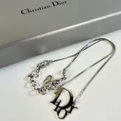 Item thumbnail for item bea2b3e5-2ba9-4a0f-8ae7-a70eb5d7c201