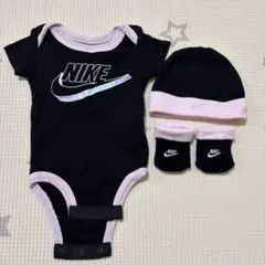 Nike ロンパースセット 0-6ヶ月 黒/ピンク ナイキ ボディースーツ 3点