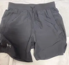 Under Armour ランニングショーツ グレー