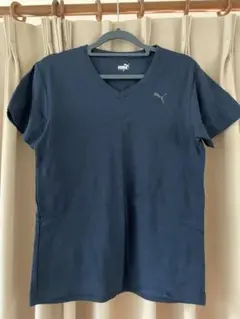 PUMA ネイビー Vネックシャツ M