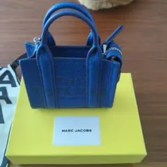 MARC JACOBS THE TOTE BAG チャーム ブルー【未使用品】のサムネイル