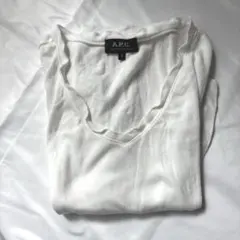 A.P.C. ホワイト Vネック Tシャツ