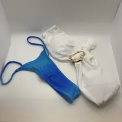 セパレート水着 青と白のグラデーション