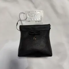 マリークワント リボン付きブラックバネクチポーチ